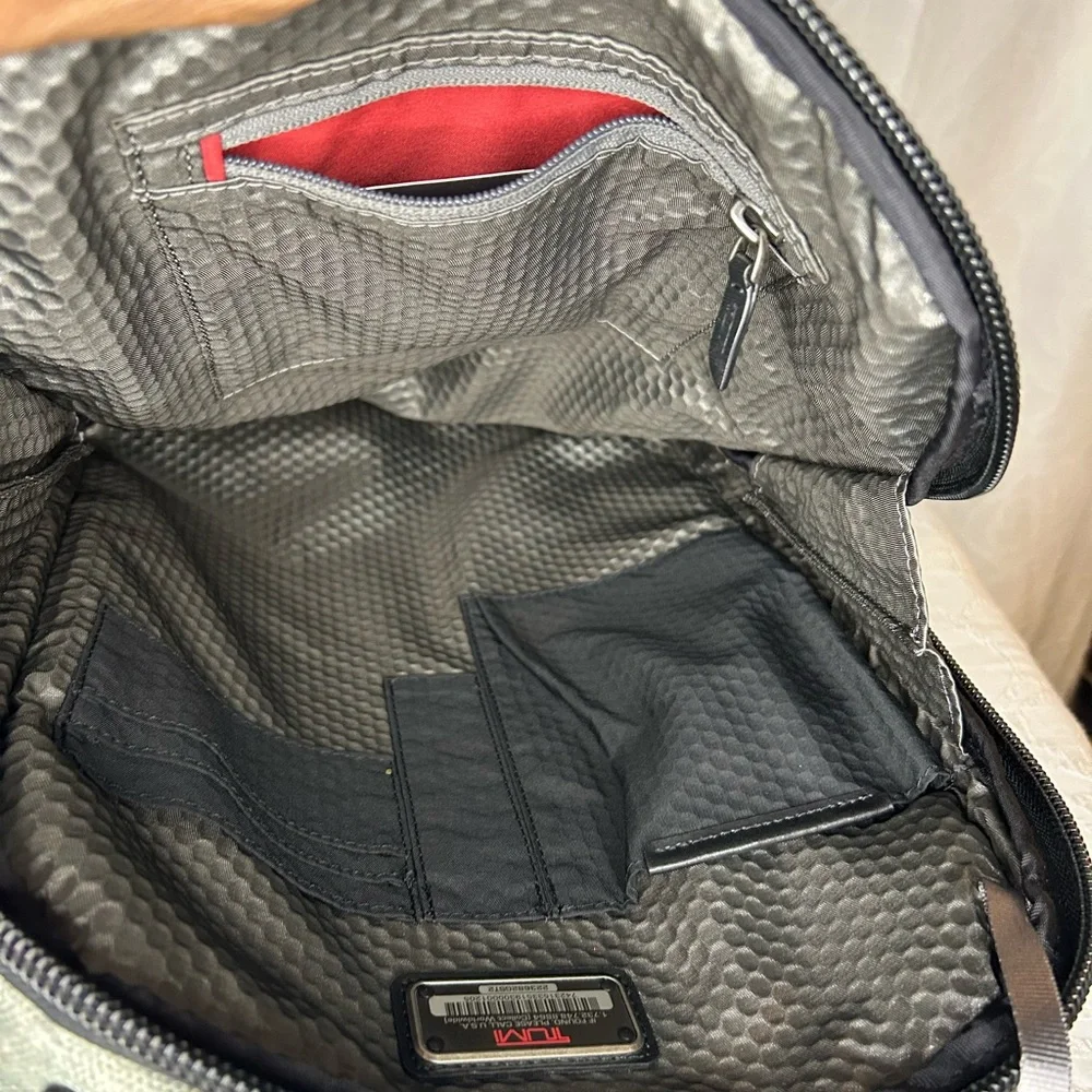NWOT TUMI Alpha Bravo Dover Black and Gray Men's Backpack.